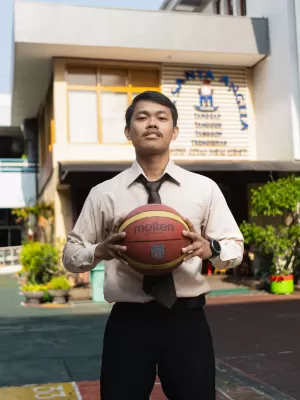 Nama Guru 3