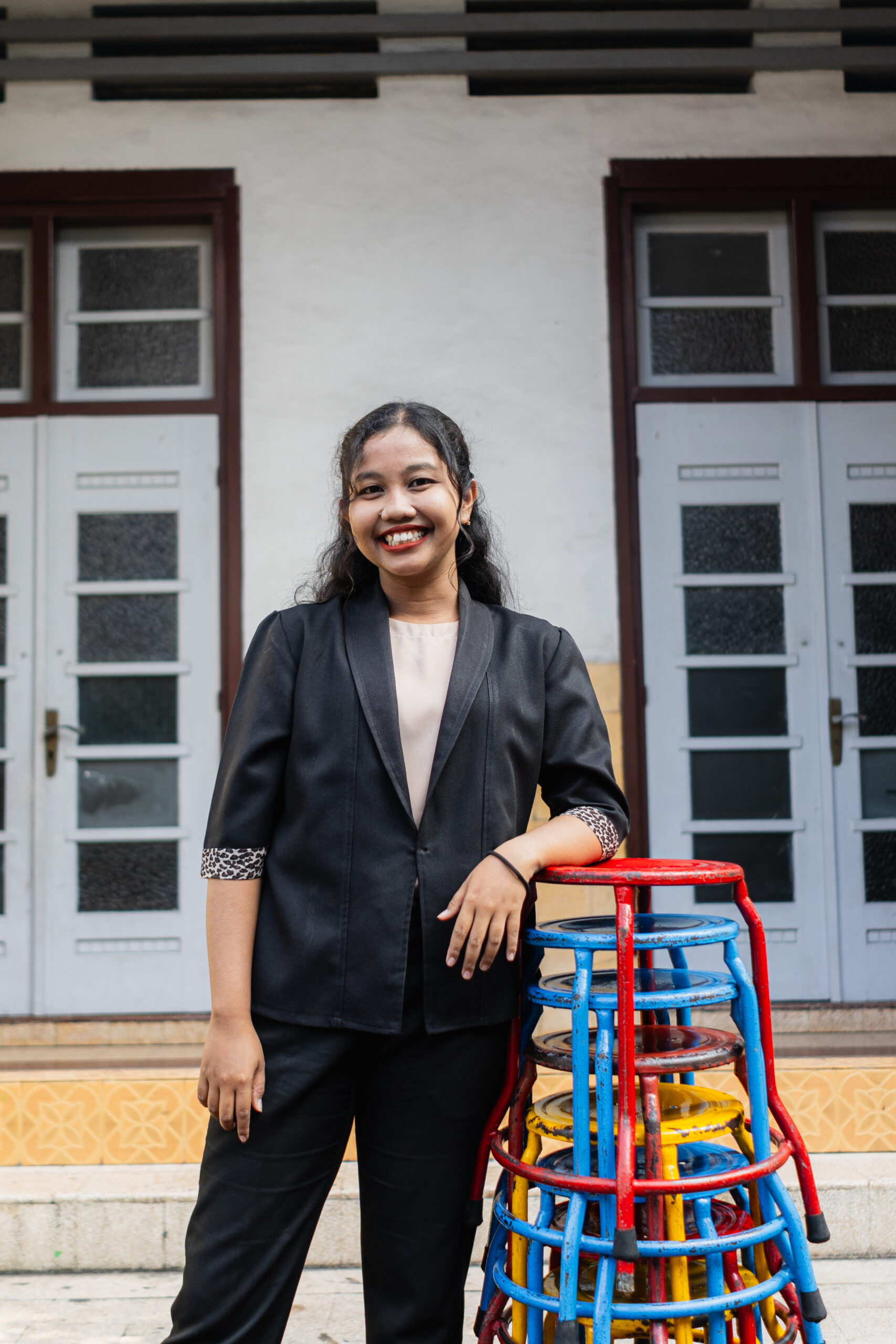 	YOHANA SCOLASTIKA HAYON S.Pd