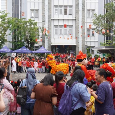 Semarak Imlek 2026: PG-TKK Taman Rini dan SDK Santa Angela Surabaya Rayakan Tahun Kuda Api dengan Meriah